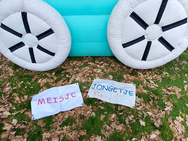 Opblaasbare “kinderwagen" - afbeelding 2 van  5