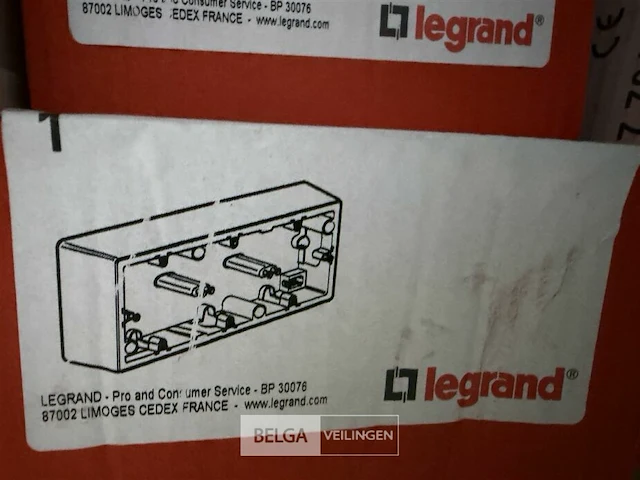 Opbouwkader legrand (9 dozen) - afbeelding 1 van  2