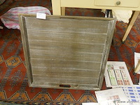 Opdienplateau in hout - afbeelding 1 van  1