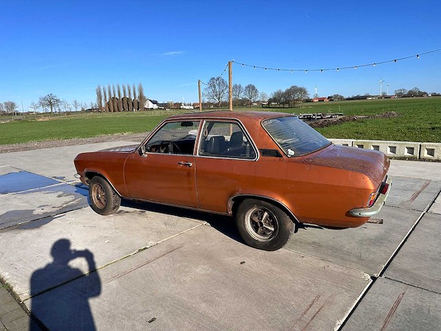 Opel - - ascona 1.2 - oldtimer - afbeelding 2 van  31