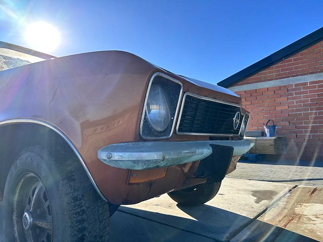 Opel - - ascona 1.2 - oldtimer - afbeelding 9 van  31