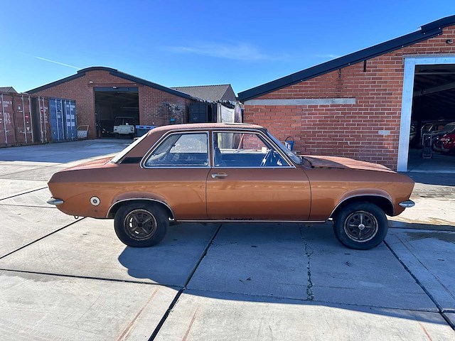 Opel - - ascona 1.2 - oldtimer - afbeelding 25 van  31