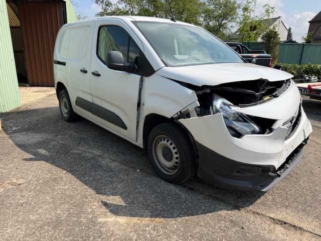 Opel - - combo - opel combo - afbeelding 16 van  17