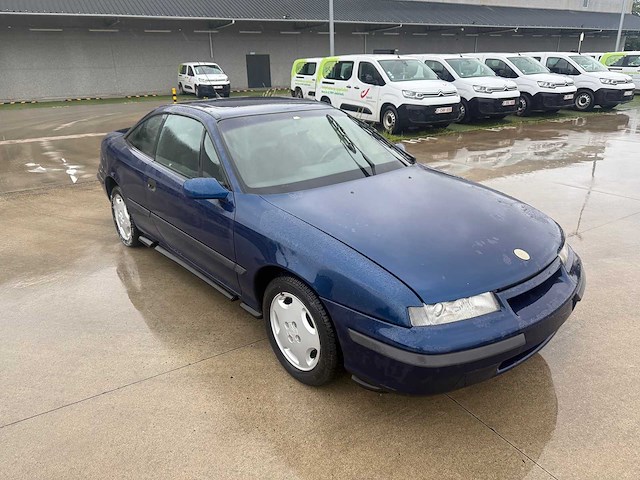 Opel - 1992 - calibra - oltimer - personenauto - afbeelding 23 van  26
