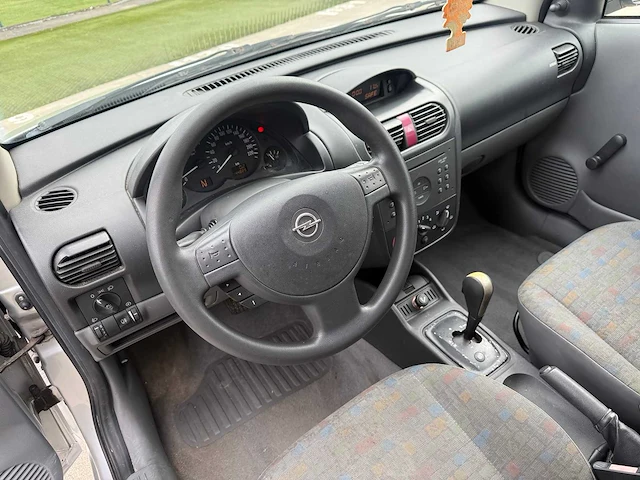 Opel - 2001 - corsa - automaat - personenauto - afbeelding 14 van  19