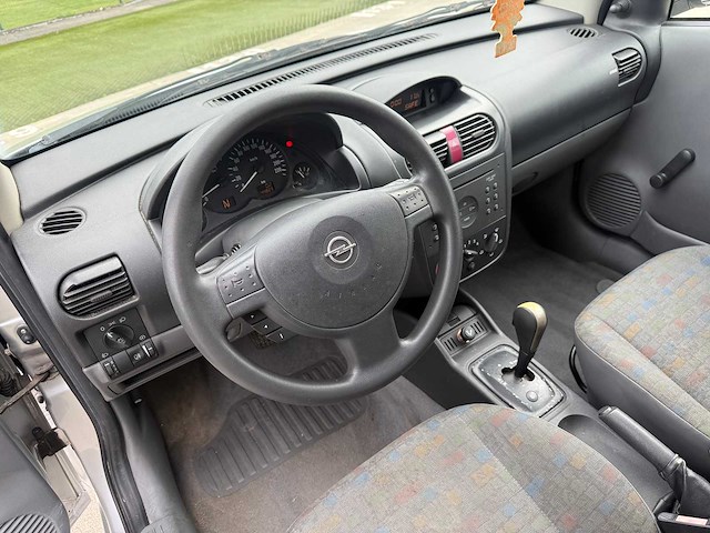 Opel - 2001 - corsa - automaat - personenauto - afbeelding 8 van  13