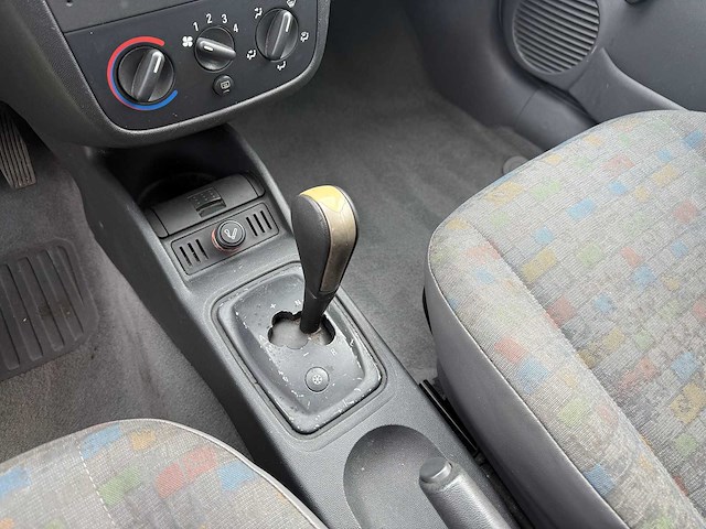Opel - 2001 - corsa - automaat - personenauto - afbeelding 9 van  13