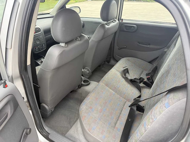 Opel - 2001 - corsa - automaat - personenauto - afbeelding 6 van  19