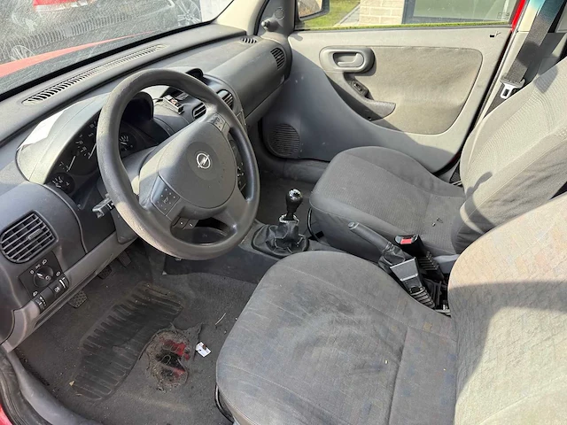 Opel - 2004 - combo - - personenauto - afbeelding 26 van  32