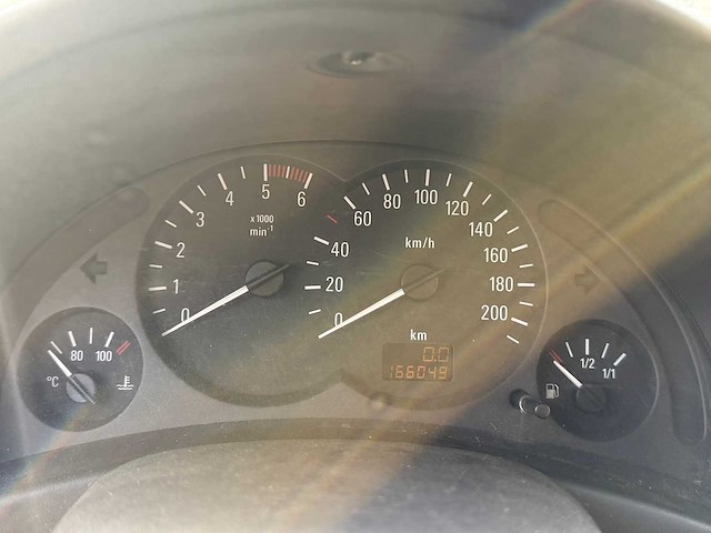 Opel - 2004 - combo - personenauto - afbeelding 15 van  32