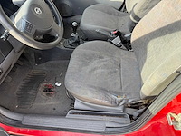 Opel - 2004 - combo - personenauto - afbeelding 25 van  32