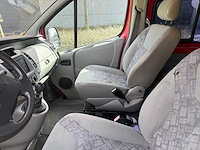 Opel - 2005 - vivaro - minibus - personenauto - afbeelding 1 van  1