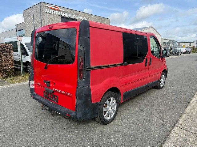 Opel - 2005 - vivaro - minibus - personenauto - afbeelding 14 van  15