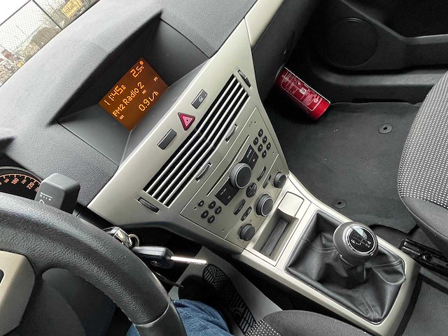 Opel - 2006 - astra cabrio - personenauto - afbeelding 3 van  12