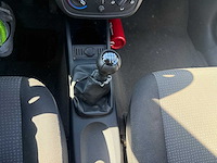 Opel - 2006 - corsa - personenauto - afbeelding 15 van  24