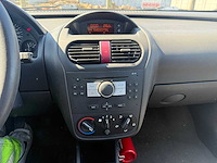 Opel - 2006 - corsa - personenauto - afbeelding 14 van  23