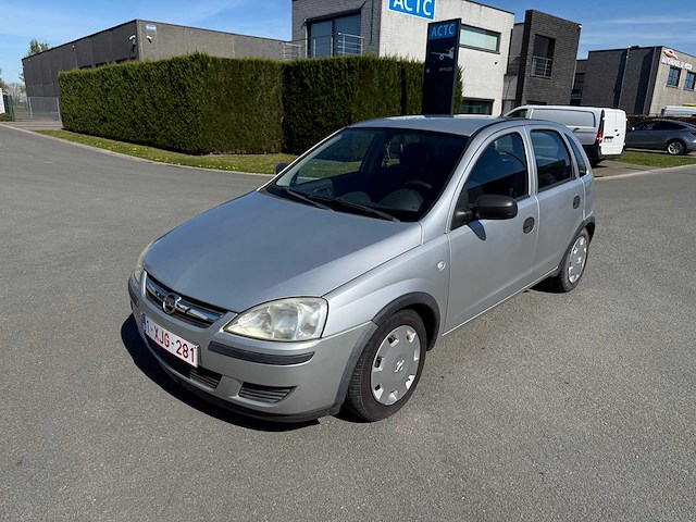 Opel - 2006 - corsa - personenauto - afbeelding 17 van  23