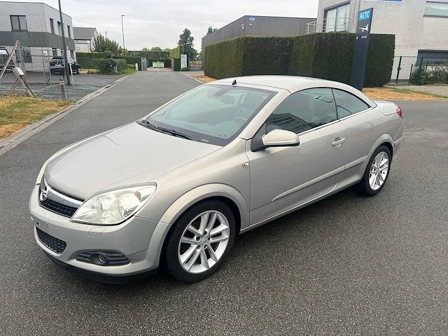 Opel - 2007 - astra - cabrio - personenauto - afbeelding 21 van  26