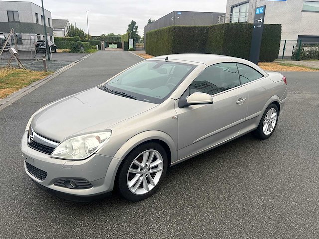 Opel - 2007 - astra - cabrio - personenauto - afbeelding 17 van  24