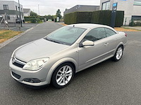 Opel - 2007 - astra - cabrio - personenauto - afbeelding 17 van  24