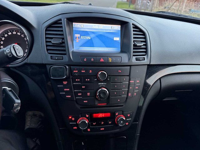 Opel - 2010 - insignia - break - personenauto - afbeelding 19 van  30