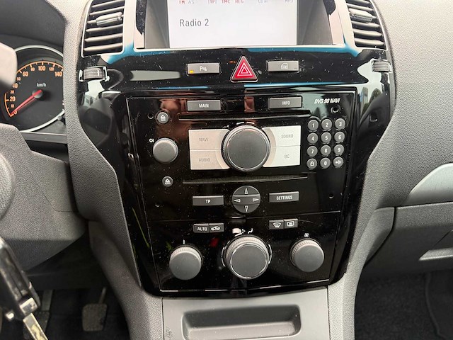 Opel - 2010 - zafira - cosmo monocab - personenauto - afbeelding 23 van  33