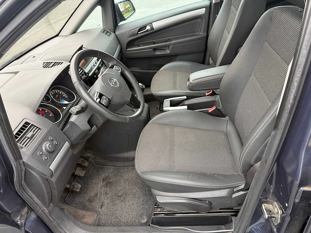 Opel - 2010 - zafira - cosmo monocab - personenauto - afbeelding 9 van  41