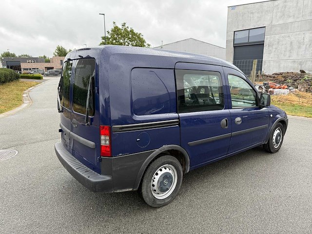 Opel - 2011 - combo - personenauto - afbeelding 21 van  22