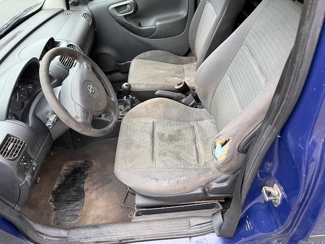 Opel - 2011 - combo - personenauto - afbeelding 4 van  22