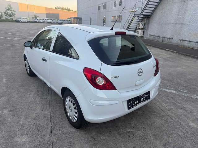 Opel - 2012 - corsa - personen - personenauto - afbeelding 6 van  26