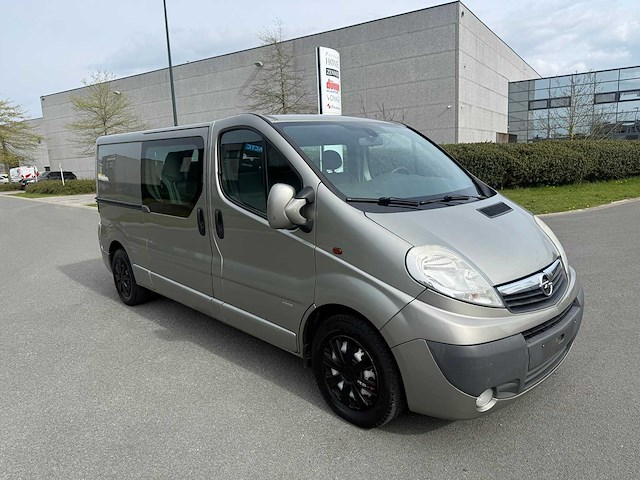 Opel - 2012 - vivaro - dubbel cabine - personenauto - afbeelding 34 van  34