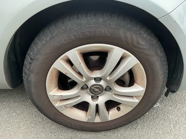 Opel - 2013 - corsa - sedan - personenauto - afbeelding 2 van  32