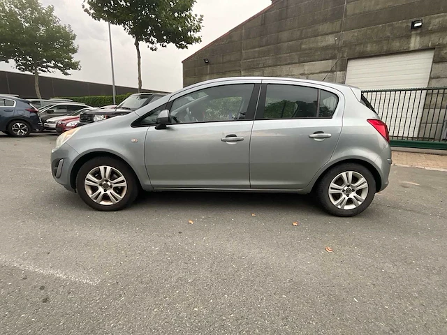 Opel - 2013 - corsa - sedan - personenauto - afbeelding 20 van  32