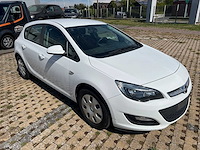 Opel - 2015 - astra - personenauto - afbeelding 20 van  24
