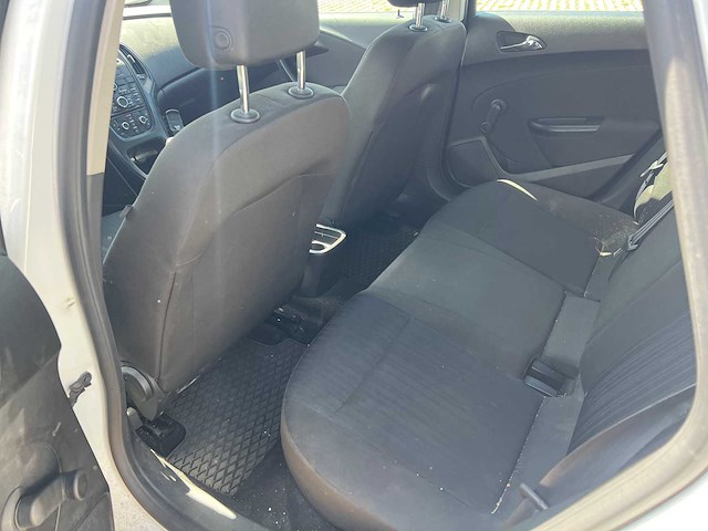 Opel - 2015 - astra - personenauto - afbeelding 2 van  24