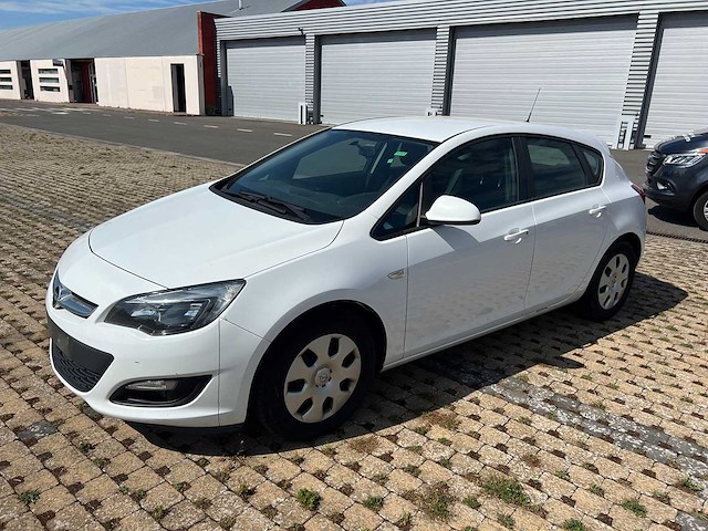 Opel - 2015 - astra - personenauto - afbeelding 3 van  24