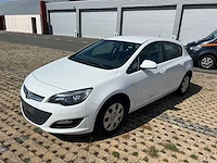Opel - 2015 - astra - personenauto - afbeelding 18 van  24