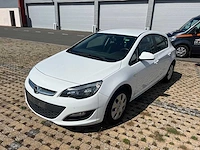 Opel - 2015 - astra - personenauto - afbeelding 19 van  24