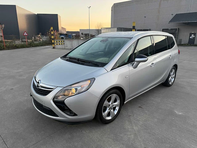Opel - 2016 - zafira - - personenauto - afbeelding 21 van  27