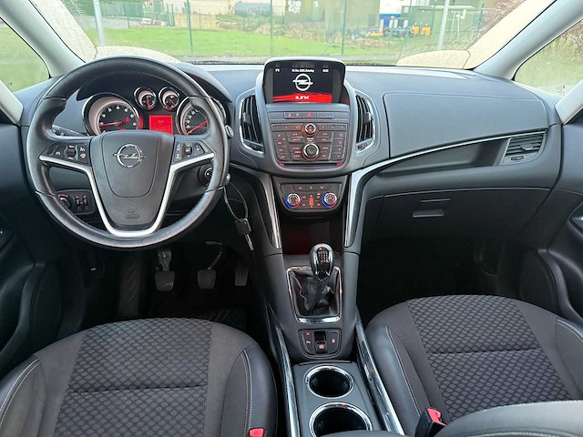 Opel - 2016 - zafira - personenauto - afbeelding 13 van  27