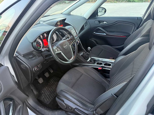 Opel - 2016 - zafira - personenauto - afbeelding 14 van  27