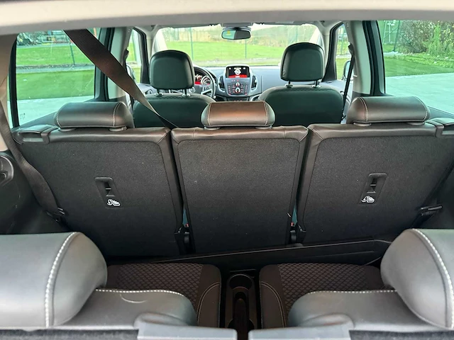 Opel - 2016 - zafira - personenauto - afbeelding 19 van  27