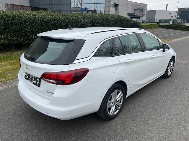 Opel - 2018 - astra sports tourer - personenauto - afbeelding 12 van  16