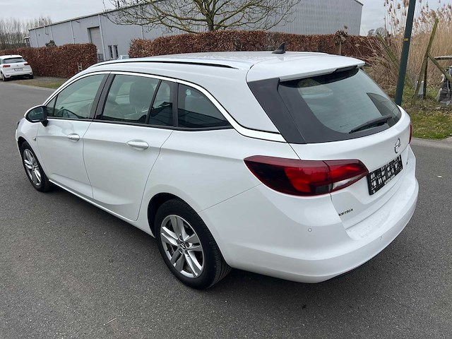 Opel - 2018 - astra sports tourer - personenauto - afbeelding 16 van  16