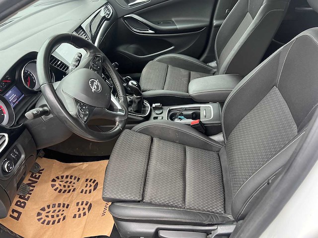 Opel - 2018 - astra sports tourer - personenauto - afbeelding 15 van  19