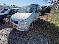 Opel - agila - 1.2-16v comfort - car - 2000 - afbeelding 2 van  4