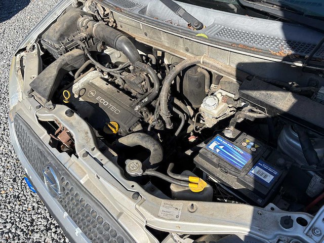 Opel - agila - 1.2-16v comfort - car - 2000 - afbeelding 18 van  26