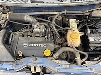 Opel - agila - 1.2-16v comfort - car - 2003 - afbeelding 2 van  9