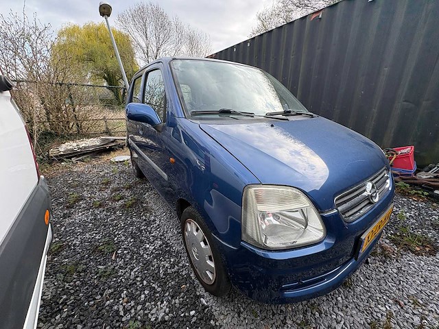 Opel - agila - 1.2-16v comfort - car - 2003 - afbeelding 2 van  11