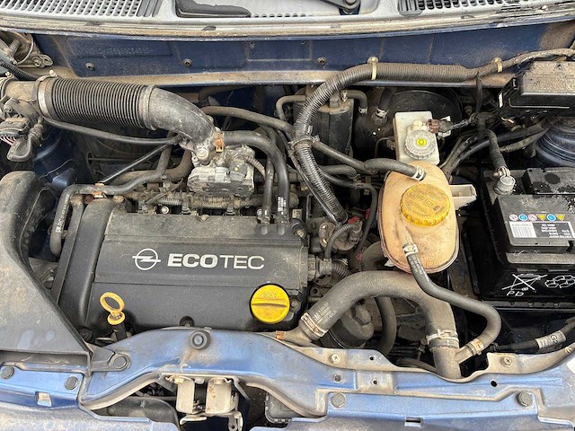 Opel - agila - 1.2-16v comfort - car - 2003 - afbeelding 3 van  11